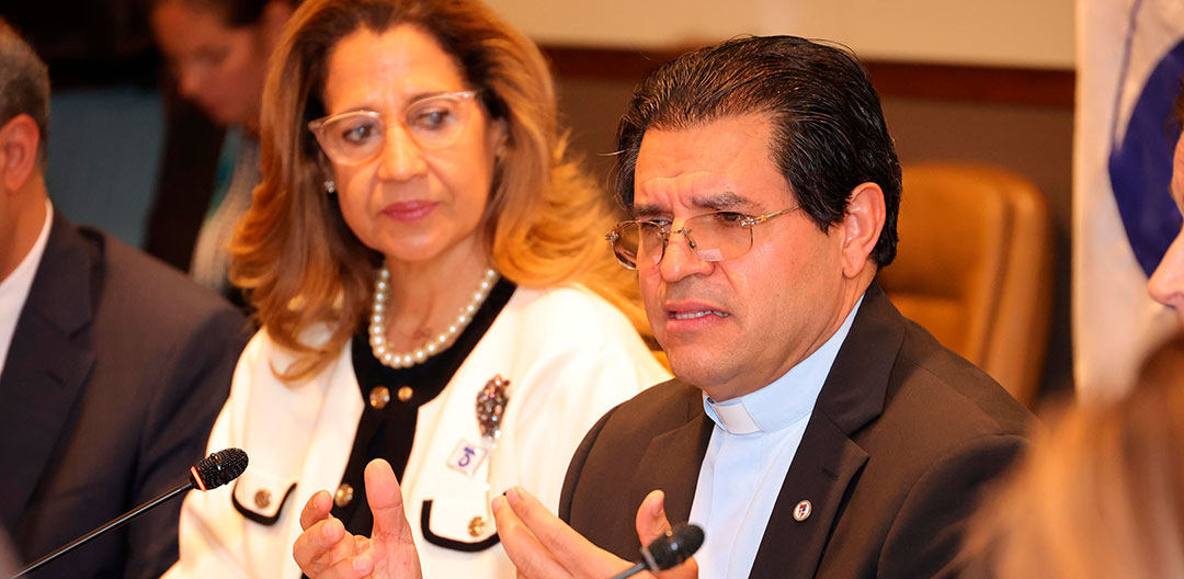 PUCMM y FMM realizan panel y presentan ONG en sede de la ONU