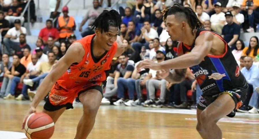 La Villa vence a La Matica avanzando a la final TBS La Vega