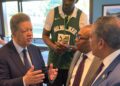 Leonel Fernández durante un encuentro con representantes de la comunidad dominicana en Nueva York.